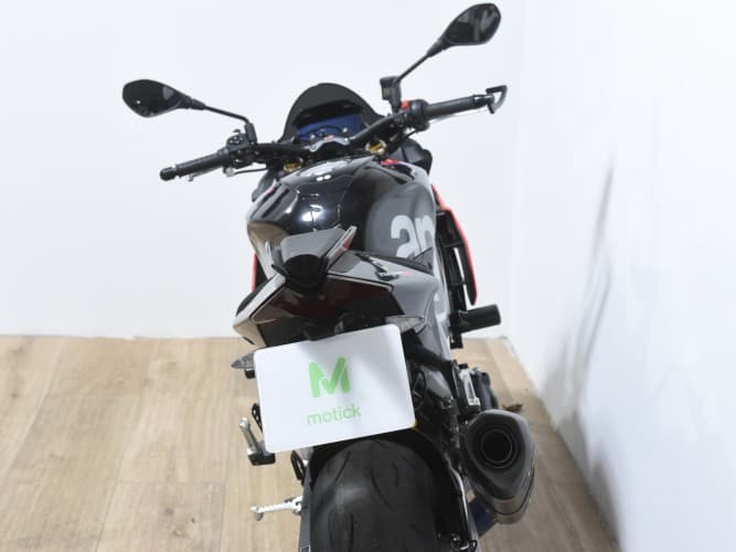 APRILIA TUONO V4 FACTORY 2023 de segunda mano