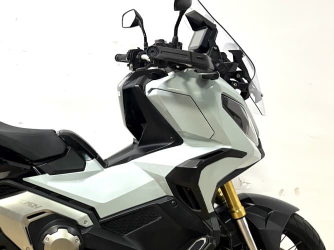 Comprar HONDA X-ADV 750 (A) 2024 de segunda mano HONDA X-ADV 750 (A) 2024 de segunda mano