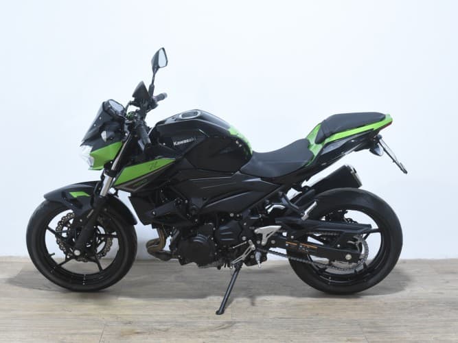 KAWASAKI Z 400 2024 de segunda mano