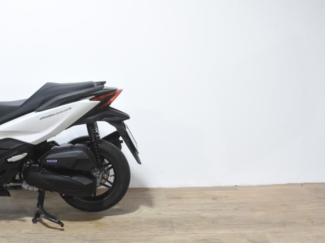 Comprar HONDA FORZA 125 2025 de segunda mano HONDA FORZA 125 2025 de segunda mano