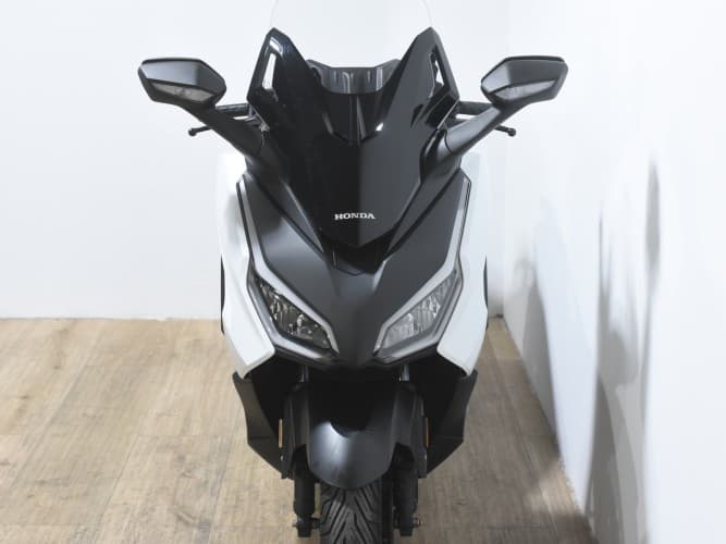 Comprar HONDA FORZA 125 2025 de segunda mano HONDA FORZA 125 2025 de segunda mano