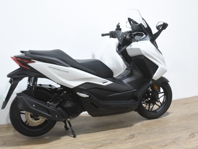 Comprar HONDA FORZA 125 2025 de segunda mano HONDA FORZA 125 2025 de segunda mano