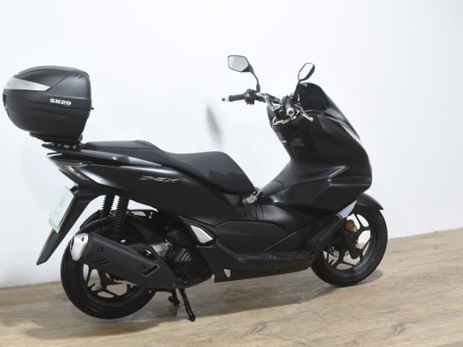 HONDA PCX 125 2024 de segunda mano