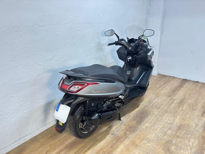 KYMCO SUPER DINK 125 2020 de segunda mano