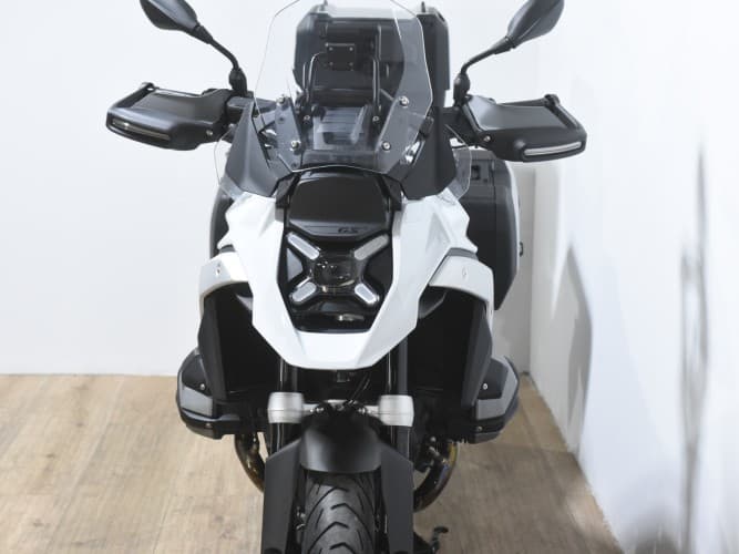 Comprar BMW R 1300 GS (3 MALETAS)(4 PACKS) 2025 de segunda mano BMW R 1300 GS (3 MALETAS)(4 PACKS) 2025 de segunda mano