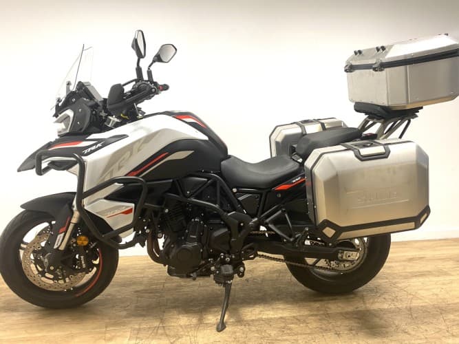 BENELLI TRK 702 2024 de segunda mano