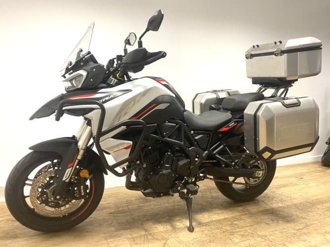 BENELLI TRK 702 2024 de segunda mano