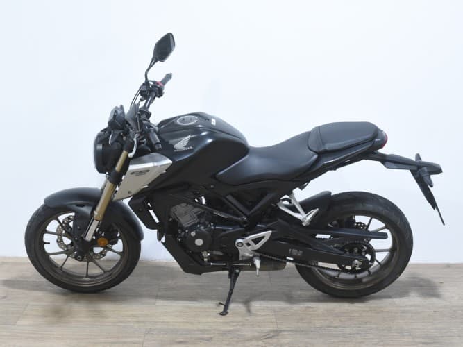 HONDA CB 125 R 2021 de segunda mano