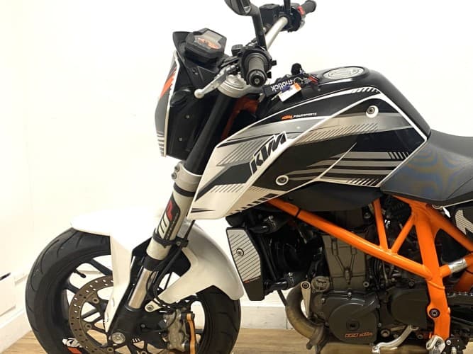 KTM 690 DUKE (A2) 2014 de segunda mano