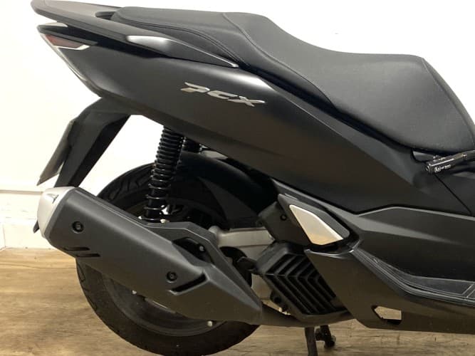 Comprar HONDA PCX 125 2024 de segunda mano HONDA PCX 125 2024 de segunda mano