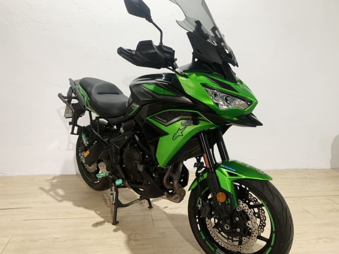 Comprar KAWASAKI VERSYS 650 (A2) 2023 de segunda mano KAWASAKI VERSYS 650 (A2) 2023 de segunda mano
