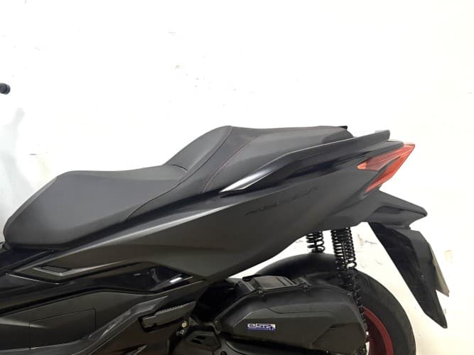 HONDA FORZA 125 2023 de segunda mano