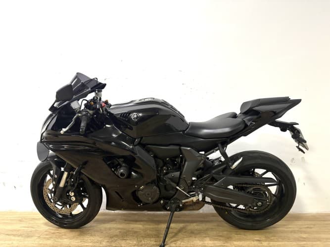 YAMAHA R7 (A) 2023 de segunda mano