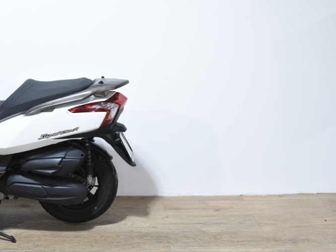 KYMCO SUPER DINK 125 2014 de segunda mano