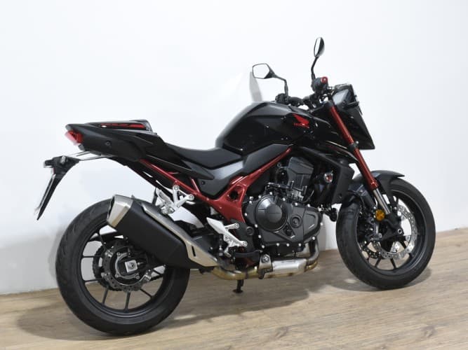 HONDA CB 750 HORNET (A2) 2024 de segunda mano