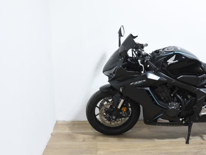 HONDA CBR 650 R (A)(HONDA PLUS HASTA 2028) 2023 de segunda mano