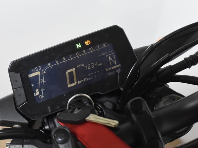 HONDA CB 125 R 2018 de segunda mano