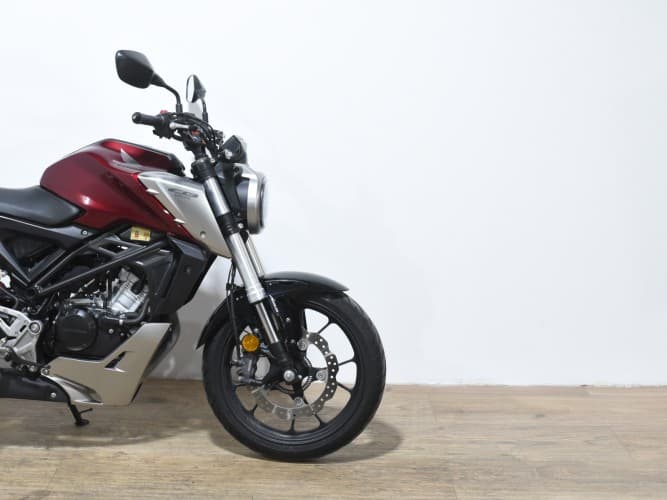 HONDA CB 125 R 2018 de segunda mano