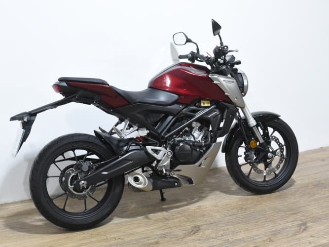 HONDA CB 125 R 2018 de segunda mano