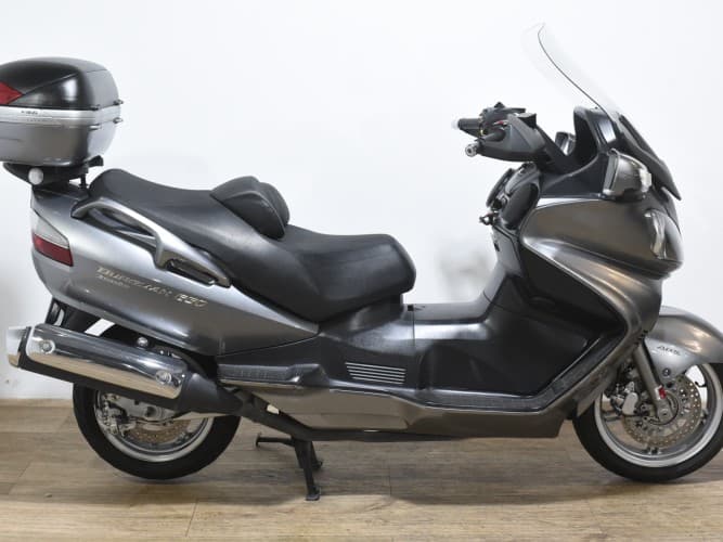 SUZUKI BURGMAN 650 EXECUTIVE 2008 de segunda mano