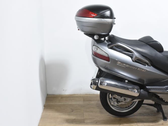 SUZUKI BURGMAN 650 EXECUTIVE 2008 de segunda mano