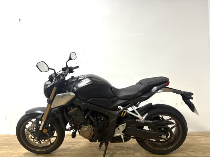 HONDA CB 650 R 2021 de segunda mano