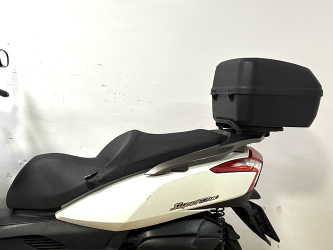 KYMCO SUPER DINK 125 2012 de segunda mano