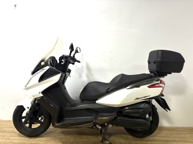 KYMCO SUPER DINK 125 2012 de segunda mano