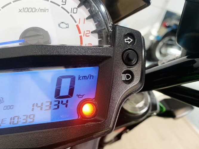 KAWASAKI ER 6N 2015 de segunda mano
