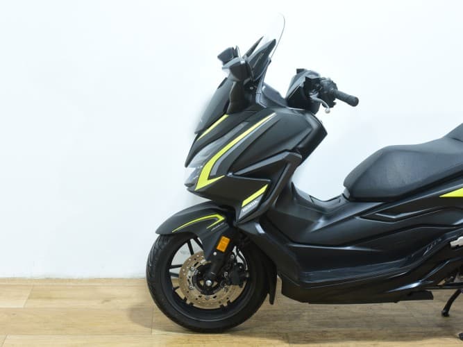 HONDA FORZA 125 2022 de segunda mano