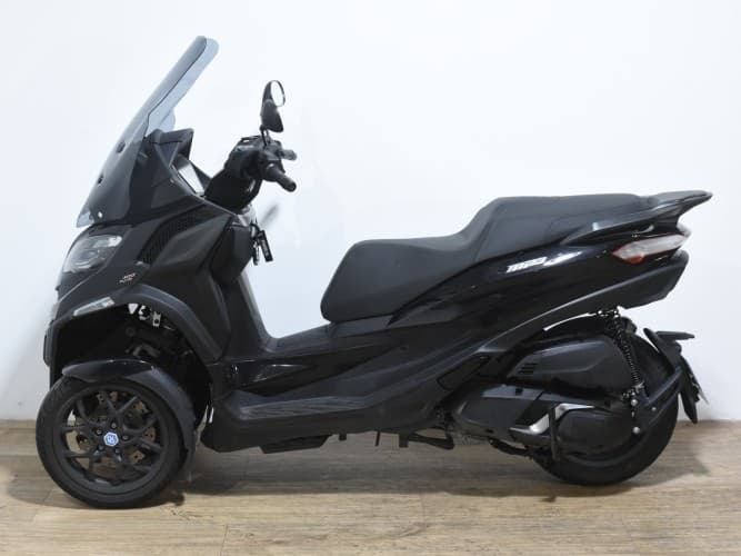 PIAGGIO MP3 400 HPE 2024 de segunda mano