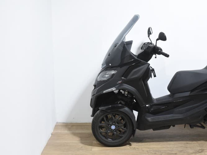 PIAGGIO MP3 400 HPE 2024 de segunda mano