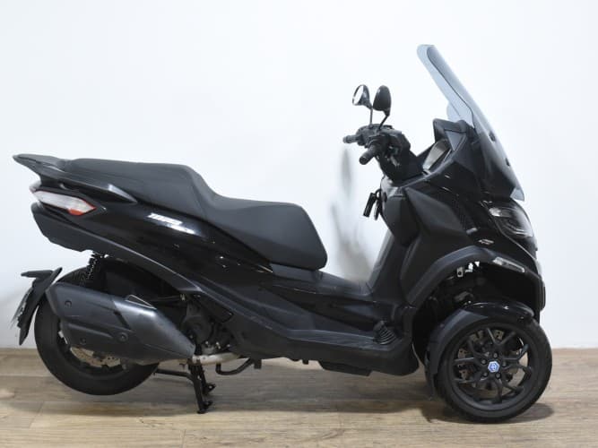 PIAGGIO MP3 400 HPE 2024 de segunda mano