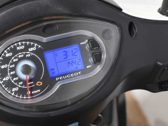 PEUGEOT TWEET 125 2022 de segunda mano