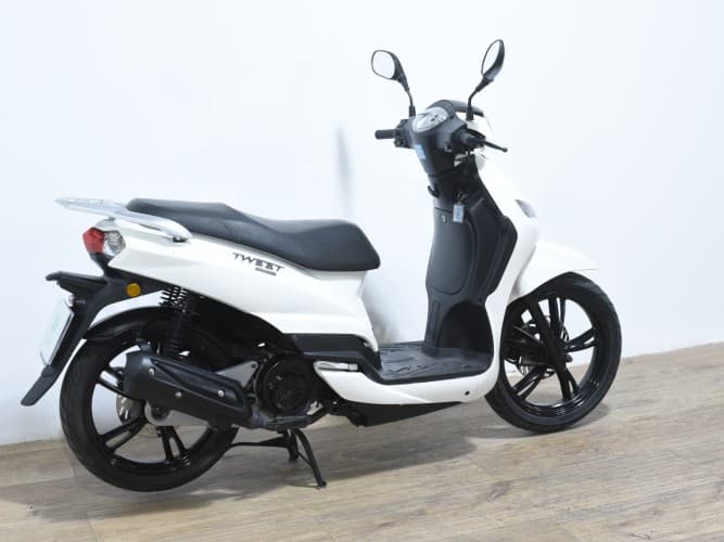 PEUGEOT TWEET 125 2022 de segunda mano