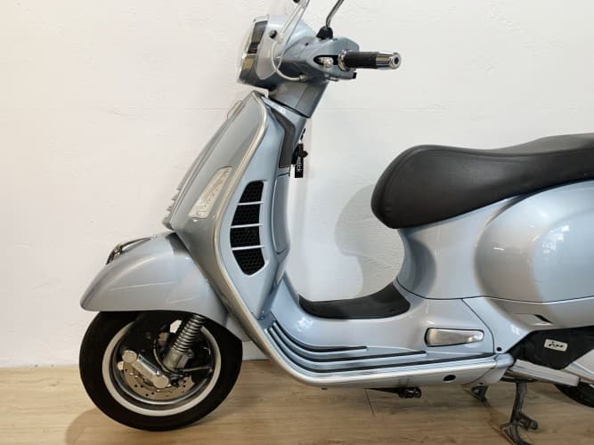 PIAGGIO VESPA GTS 2022 de segunda mano