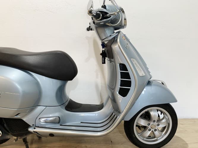PIAGGIO VESPA GTS 2022 de segunda mano