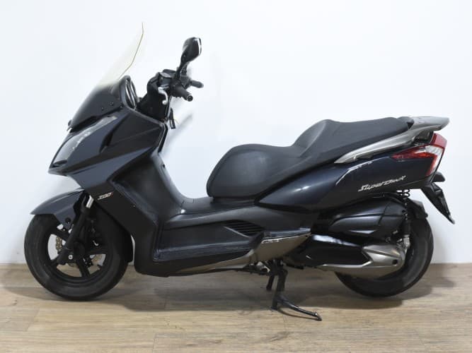 KYMCO SUPER DINK 300I 2010 de segunda mano