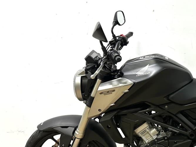 HONDA CB 125 R 2019 de segunda mano