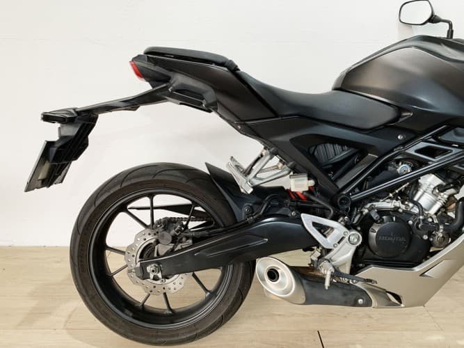 HONDA CB 125 R 2019 de segunda mano