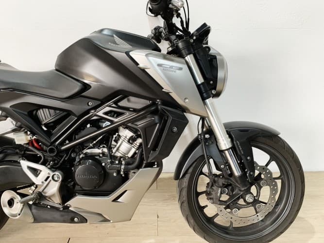 HONDA CB 125 R 2019 de segunda mano