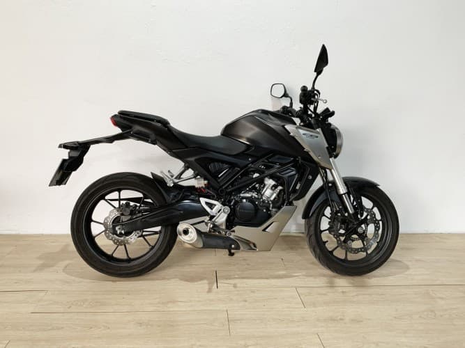 HONDA CB 125 R 2019 de segunda mano