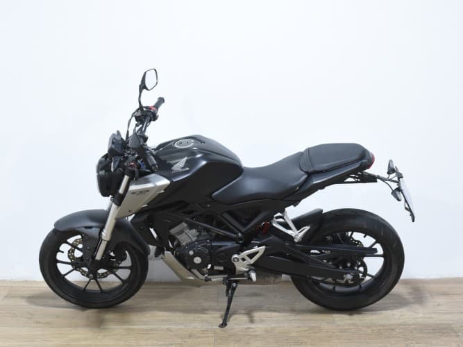 HONDA CB 125 R 2020 de segunda mano