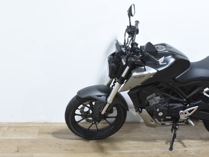 HONDA CB 125 R 2020 de segunda mano