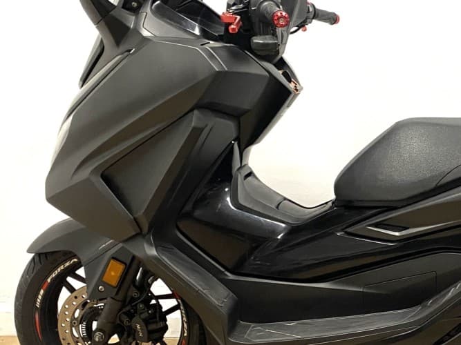 HONDA FORZA 350 2023 de segunda mano