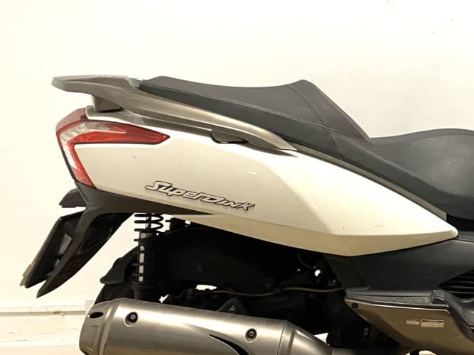 KYMCO SUPER DINK 125 2016 de segunda mano
