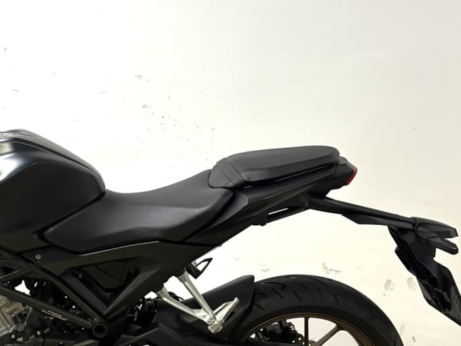 HONDA CB 125 R 2022 de segunda mano