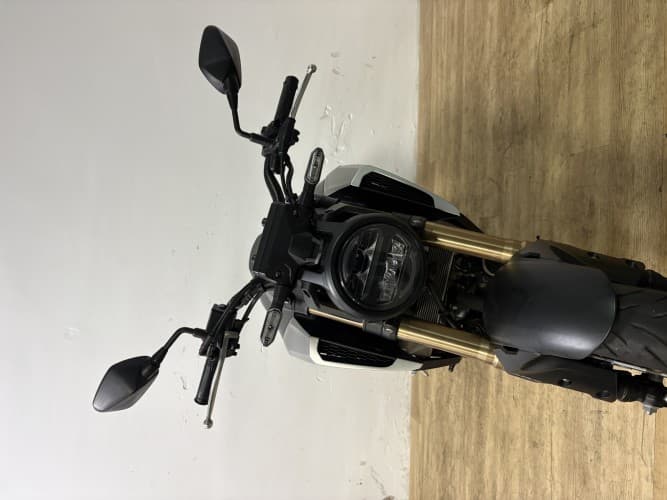 HONDA CB 125 R 2022 de segunda mano