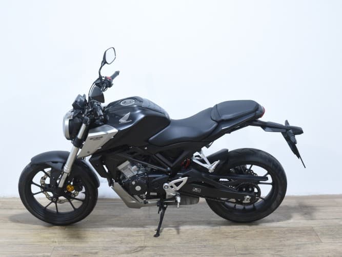 HONDA CB 125 R 2019 de segunda mano