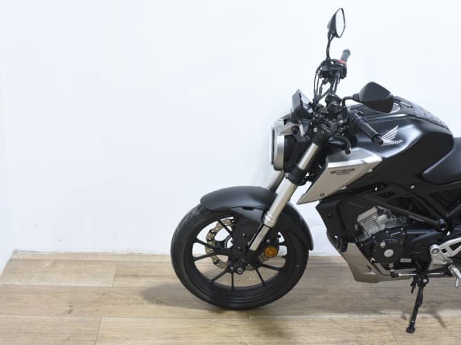 HONDA CB 125 R 2019 de segunda mano